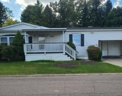 Photo 2 of 7 of home located at 1949 Ridgeview Ypsilanti, MI 48198