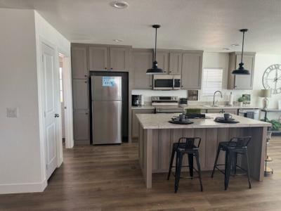 Photo 5 of 14 of home located at 3104 E. Broadway, Lot #294 Mesa, AZ 85204