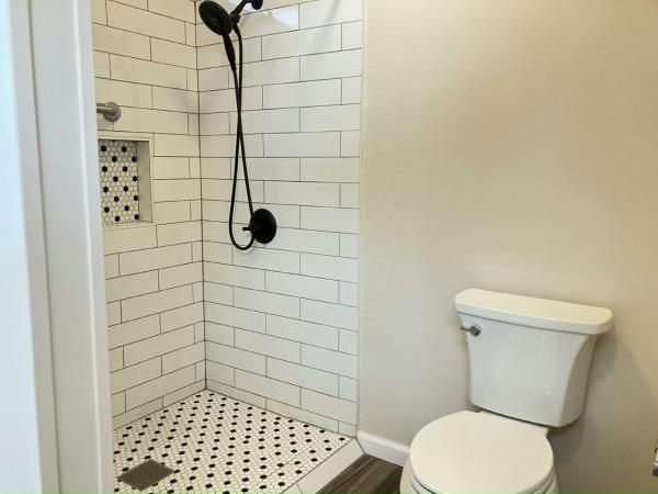 1985 HS Sand Manufactured Home