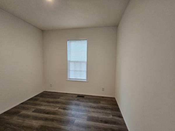 2023 Champion RA1670292F Mobile Home
