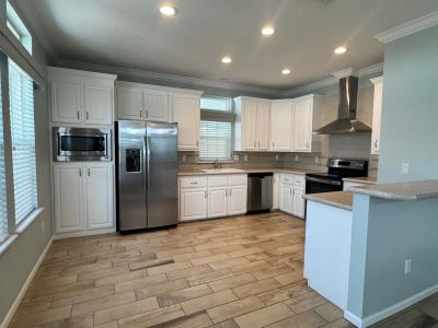 Photo 4 of 19 of home located at 165 NE Buoy Dr Jensen Beach, FL 34957