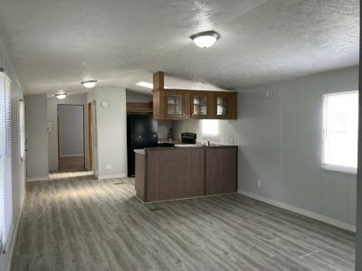 Photo 3 of 10 of home located at 3272 Oak Point Crossing Warsaw, IN 46580