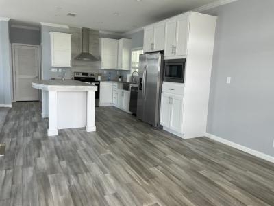 Photo 3 of 20 of home located at 586 Country Meadows Blvd Plant City, FL 33565