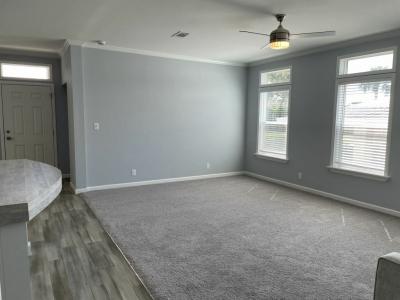 Photo 5 of 20 of home located at 586 Country Meadows Blvd Plant City, FL 33565