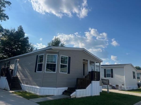 2019 Champion EXDN8502 Mobile Home