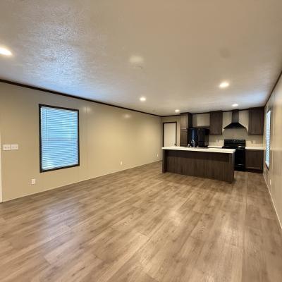 Photo 3 of 24 of home located at 601 Kathy #Ka601 Conroe, TX 77301