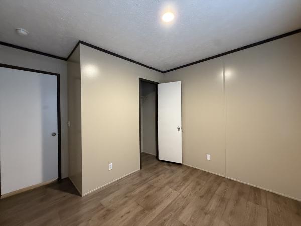 2022 Clayton - Bonham  Home