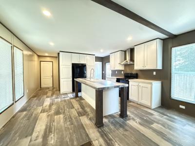 Photo 3 of 28 of home located at 607 Toledo #To607 Conroe, TX 77301