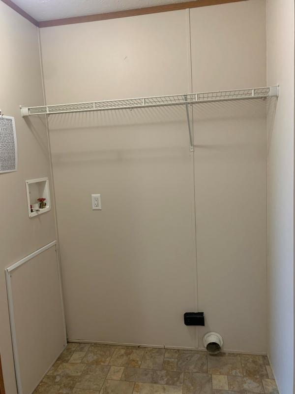 2015 ADVENTURE MOJAVE MODEL 2502A  Home