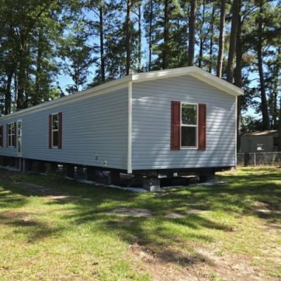 Photo 3 of 11 of home located at 112 Joseph Dr. Raeford, NC 28376