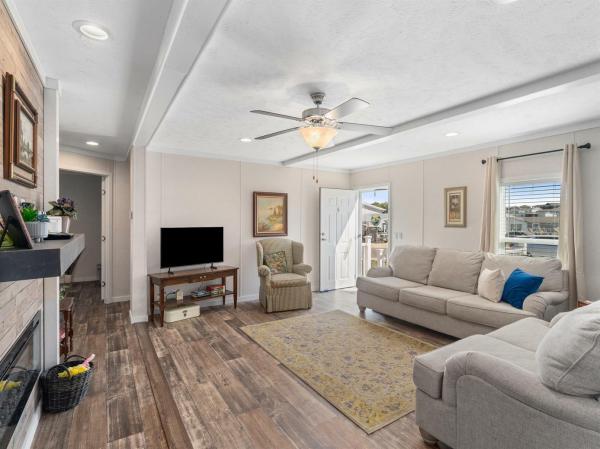 2023 Fleetwood   Bella   Home