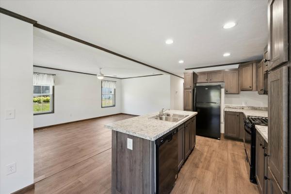 2025 Colony 550EC9999M  Home