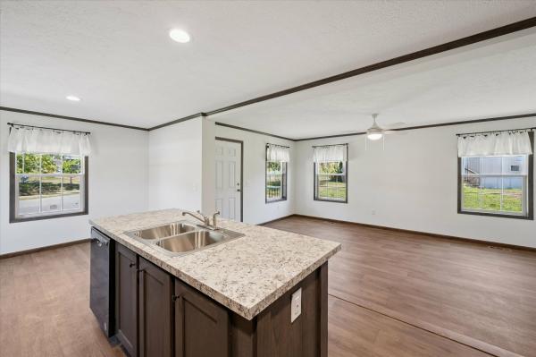 2025 Colony 550EC9999M  Home