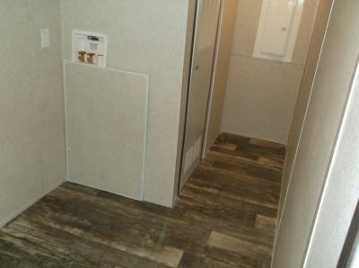 Photo 5 of 14 of home located at 3941 Charleston Highway #162 West Columbia, SC 29172