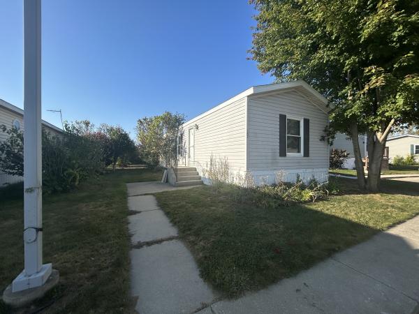 2000 Holly Park  Home