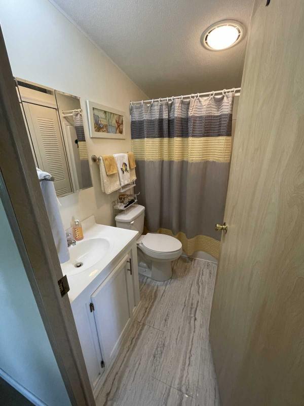 1993 Fleetwood Carr Manufactured Home