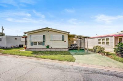Mobile Home at 508 44th Avenue East, Lot G13 Bradenton, FL 34203