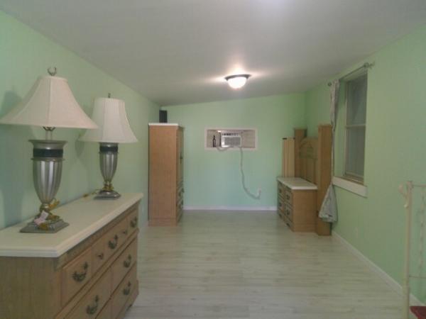 1980 Barr Manufactured Home
