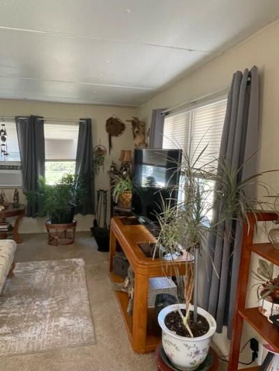 Photo 3 of 11 of home located at 22017 Dubois Romulus, MI 48174