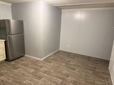 Photo 4 of 8 of home located at 4801 Valda Ln Tampa, FL 33610