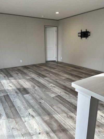 Mobile Home at 4497 W 200 North Huntington, IN 46750