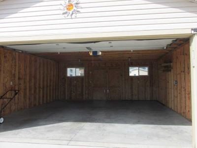 Photo 5 of 21 of home located at 6003 S. Prestwick Pl. Sioux Falls, SD 57106