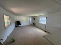 1983 Commodore Holly Park Manufactured Home