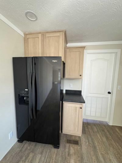 Photo 3 of 37 of home located at 4000 E 134th Street #1011 Chicago, IL 60633