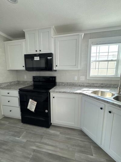 Photo 3 of 34 of home located at 4000 E 134th Street #1009 Chicago, IL 60633