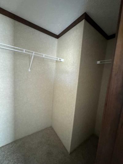 Photo 5 of 29 of home located at 4000 E 134th Street #1003 Chicago, IL 60633