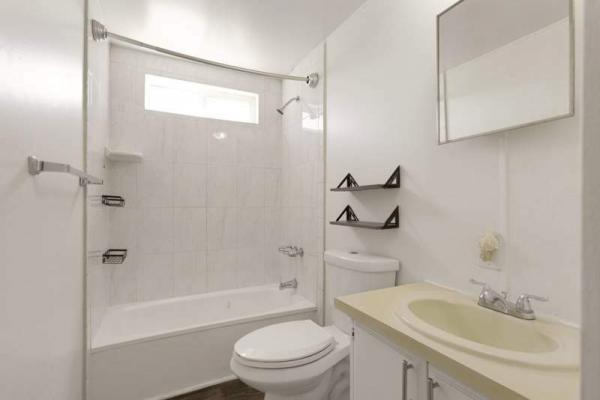 1985 American Manufactured Home