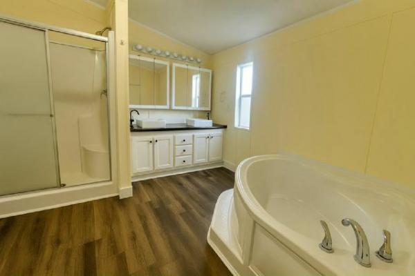 1998 CLAYTON Manufactured Home