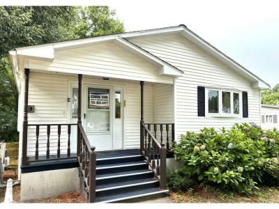 Mobile Home at 3 Dogwood Circle Rockland, MA 02370