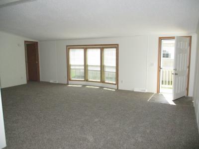 Photo 2 of 20 of home located at 23263 Fountain Dr Clinton Township, MI 48036