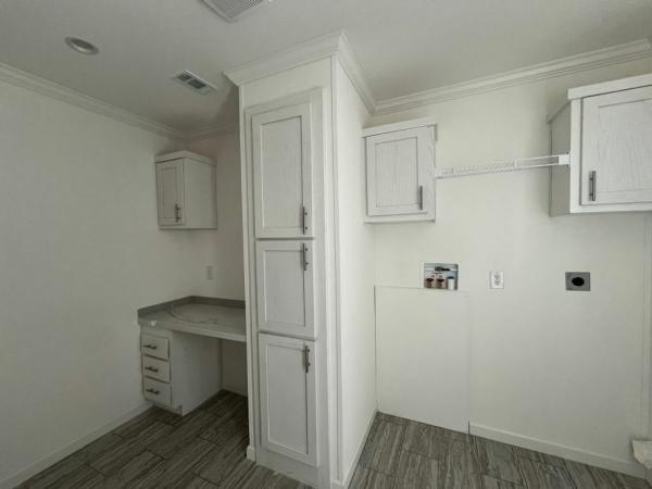 2025 Champion - Lake City Gulfport Mobile Home