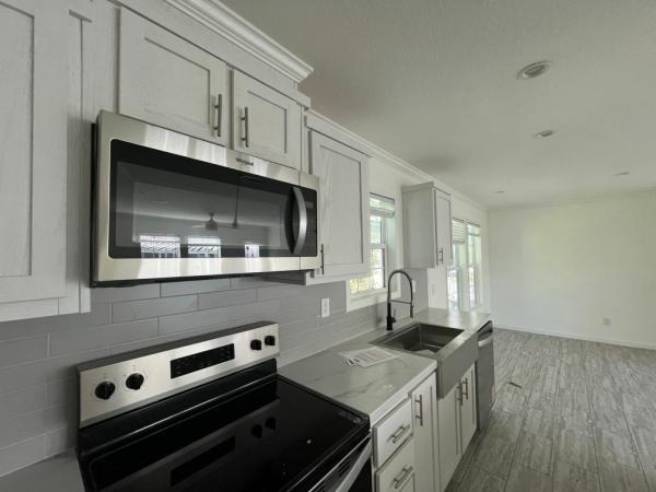 2025 Champion - Lake City Gulfport Mobile Home