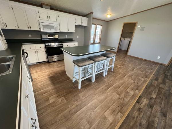 1997 Commodore n/a Mobile Home