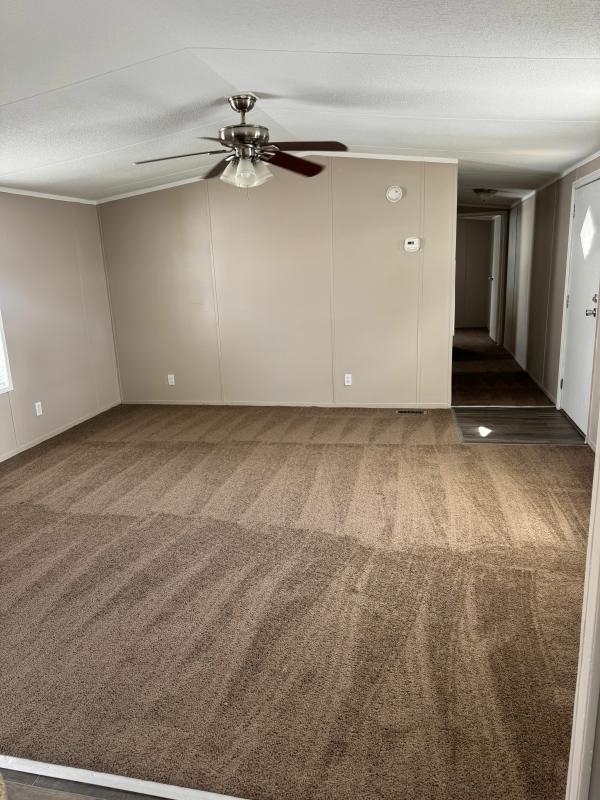 2003 Oakwood Homes Corp Oakwood 1000 Series Mobile Home