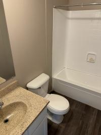 2003 Oakwood Homes Corp Oakwood 1000 Series Mobile Home