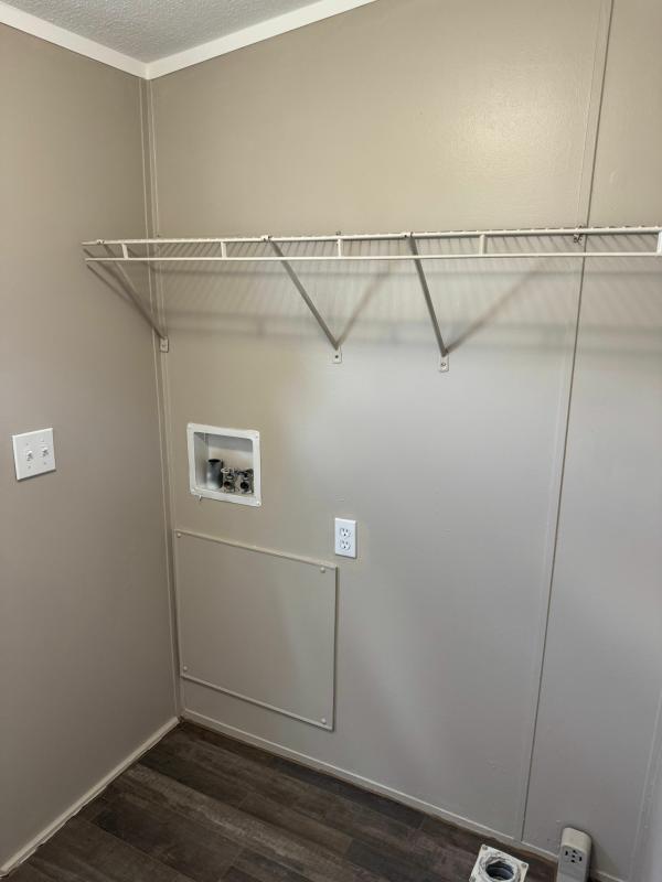 2003 Oakwood Homes Corp Oakwood 1000 Series Mobile Home