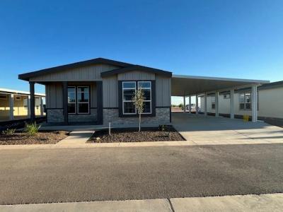 Photo 4 of 19 of home located at 3301 S. Goldfield Road #5105 Apache Junction, AZ 85119