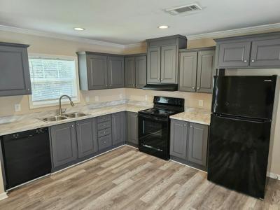 Photo 3 of 19 of home located at 6539 Townsend Rd, #141 Jacksonville, FL 32244
