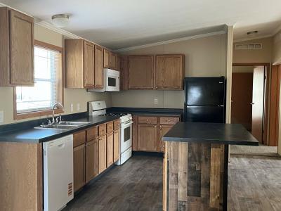 Mobile Home at 5048 Squaw Valley Allendale, MI 49401
