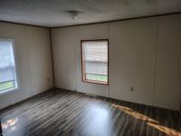 1988 Holly Park Mobile Home