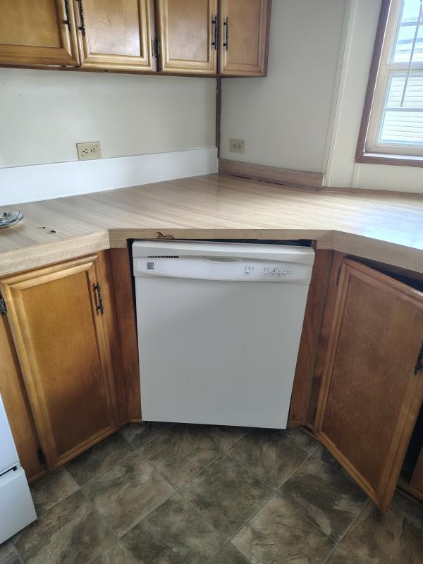 1988 Holly Park Mobile Home