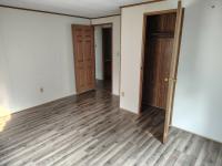 1988 Holly Park Mobile Home