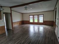 1988 Holly Park Mobile Home