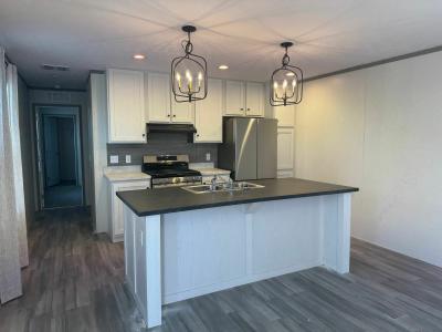 Mobile Home at 21437 Celeste Dr, Site #940 Macomb, MI 48044