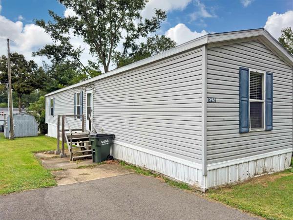 Photo 1 of 2 of home located at 3505 State Route 59 Ravenna, OH 44266