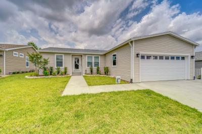 Mobile Home at 9024 Fairway Loop Dade City, FL 33525